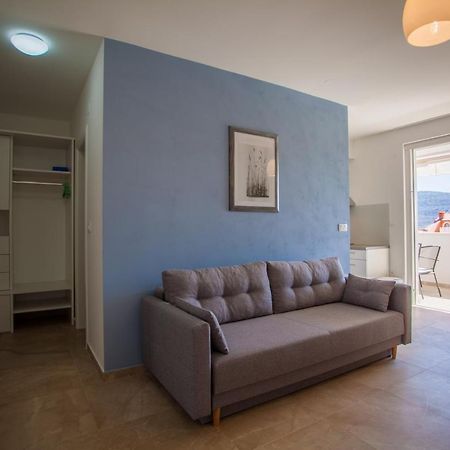 Apartman Pinja Cres Exterior photo