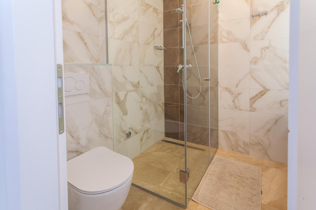Apartman Pinja Cres Exterior photo