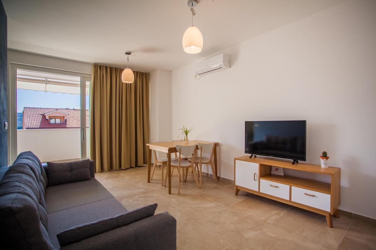 Apartman Pinja Cres Exterior photo