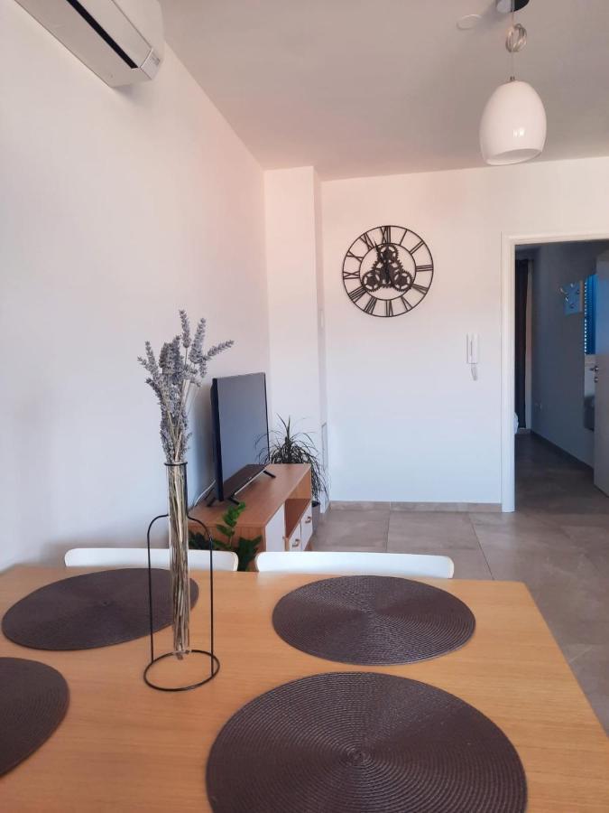 Apartman Pinja Cres Exterior photo